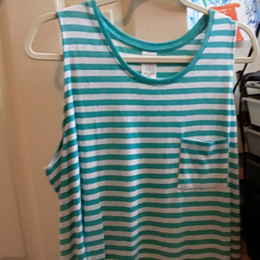 NWOT Time & Tru tank